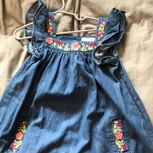 Girls dress